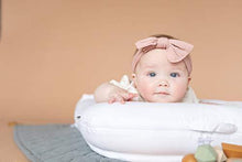 Load image into Gallery viewer, DockATot Deluxe+ Dock - The All in One Portable & Lightweight Baby Lounger - Suitable from 0-8 Months (Pristine White)