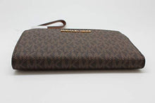 Load image into Gallery viewer, Michael Kors Jet Set Travel Double Zip Wristlet - Signature PVC (Brown PVC/Dark Acorn)