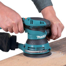 Load image into Gallery viewer, Makita BO5041K 5-Inch Random Orbit Sander Kit