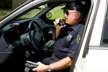 Load image into Gallery viewer, Uniden Bearcat BC125AT Handheld Scanner, 500-Alpha-Tagged Channels, Close Call Technology, PC Programable, Aviation, Marine, Railroad, NASCAR, Racing, and Non-Digital Police/Fire/Public Safety.
