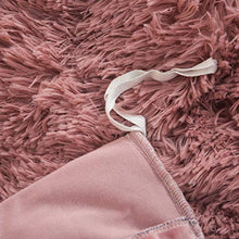 Load image into Gallery viewer, XeGe Plush Shaggy Duvet Cover Set Luxury Ultra Soft Crystal Velvet Bedding Sets 3 Pieces（1 Faux Fur Duvet Cover + 2 Faux Fur Pillowcases）,Zipper Closure(Queen,Old Pink)

